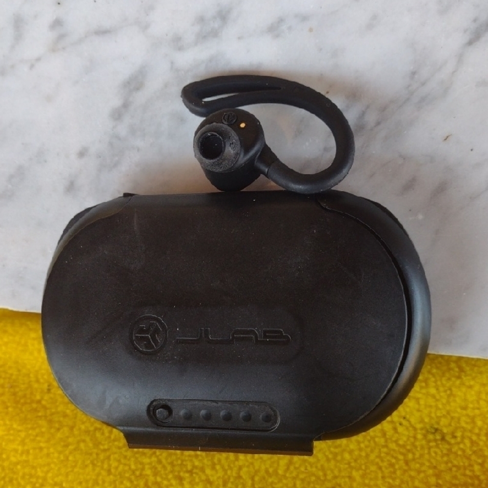 JLab Epic Air Black Wireless Earbuds NWOT